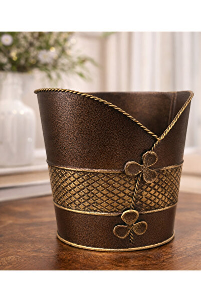 China vase in the style of a teapot