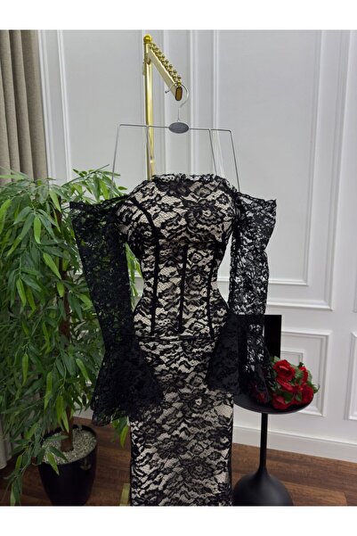 Special-DIARA High-quality Lace fabric: The interplay of black and beige give...