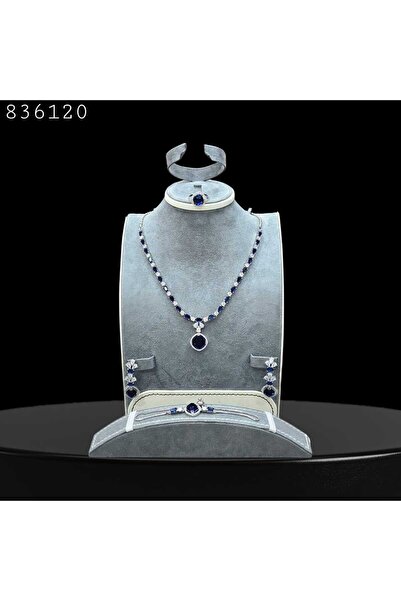 Arjwan Accessories A stunning women's jewelry accessory set