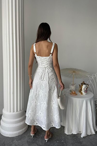 Caddebostan Moda Fisto Embroidered Corset Detailed Square Neck Strap Midi Dress