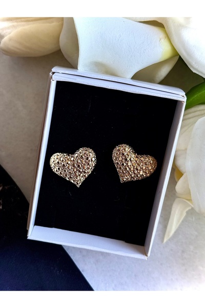 Merishe Jewerly أقراط ذهبية على شكل قلب لامعة