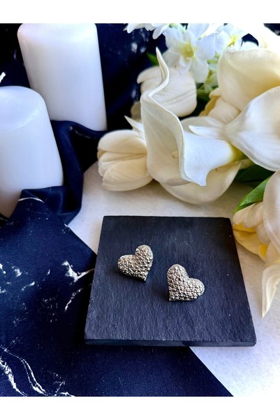 Merishe Jewerly Silver Heart Sparkling Nail Earrings