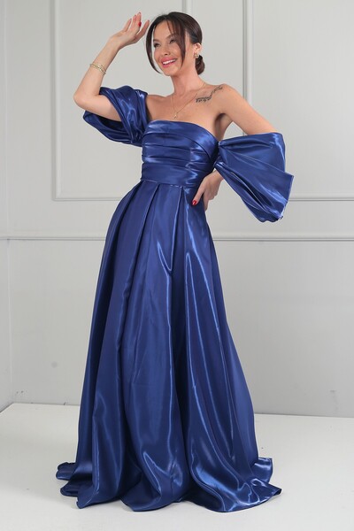 By Saygı Kadın Straplez Balon Kollu Astarlı Pileli Cepli Tafta Uzun Elbise