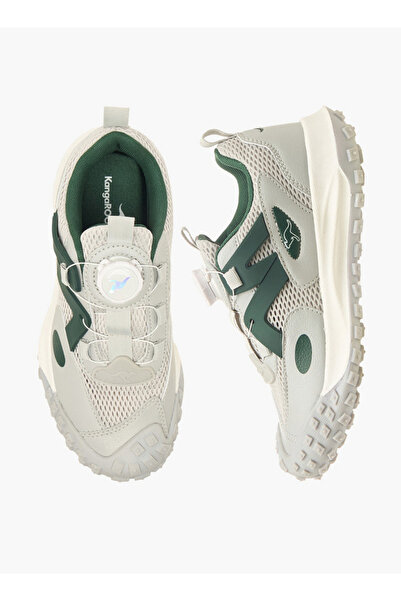 Kangaroos أحذية رياضية للأولاد بإبزيم دوار