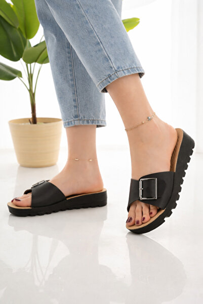 OXİ Γυναικείες ημερήσιες παντόφλες με χιαστί τακούνι