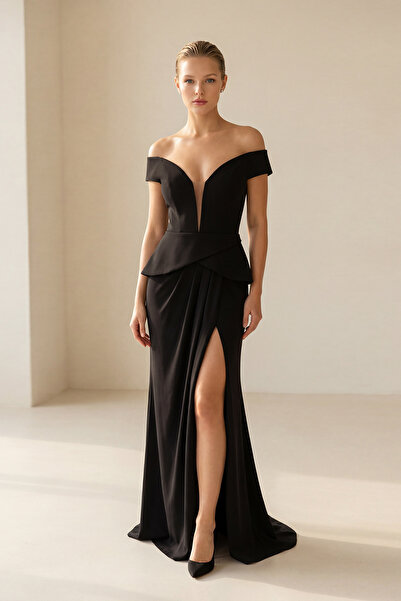 Setre Siyah Yaka Ve Bel Detaylı Yırtmaçlı Uzun Abiye Elbise