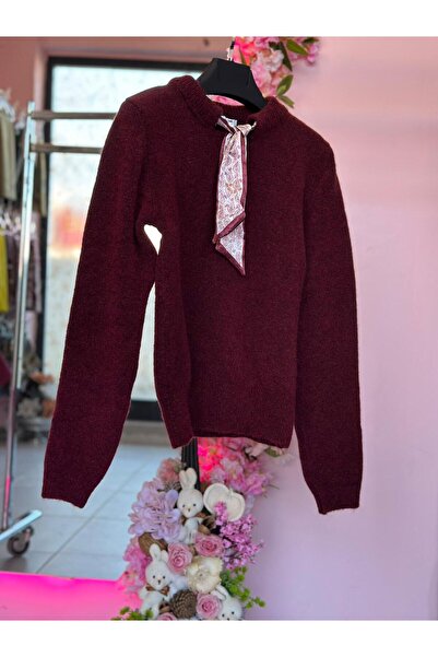 Elif BÜŞRA NUR BOUTİGUE Yakası Fularlı Yumuşak Dokulu Triko Kazak