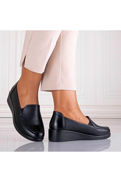 Clowse Pantofi cu platformă negri pentru femei, din piele 38
