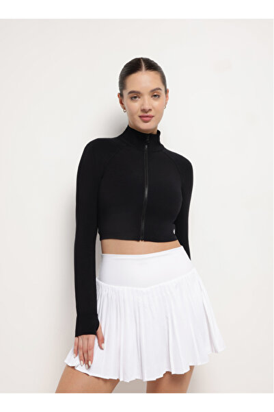 Zaecy Turtle Neck Crop Jacquet – Noir Black
