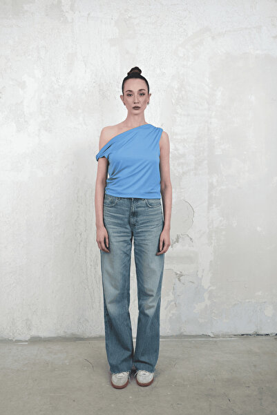 Mary Top