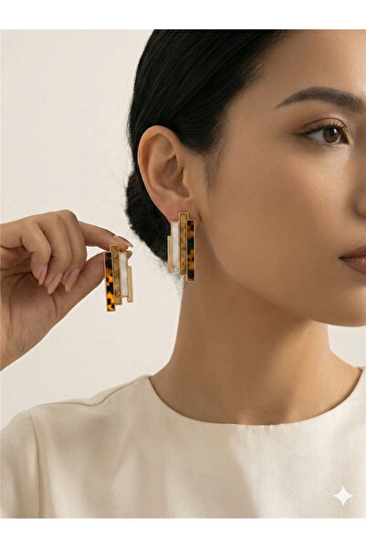 Pelin Aksesuar Brown Tortoise Patterned Geometric Bar Earrings