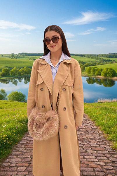 Mollycrush Women's Camel Luxury Plush Shoulder Bag with Gold Chain Detail