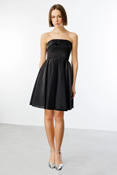 Ekol Eteği Piliseli Straplez Elbise 5096