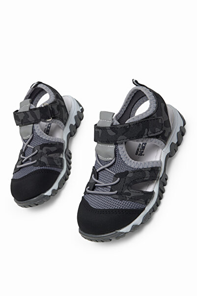 Tonny Black Dječje unisex crne kamuflažne cipele sa čičkom i vezicama, udoban...