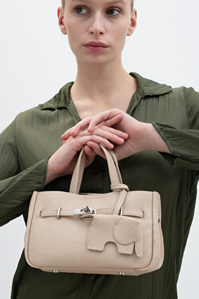 Matthew Cox Women's Shoulder Bag Beige Byn2468