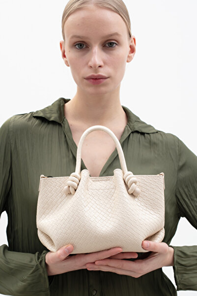 Matthew Cox Women's Shoulder Bag Beige Byn2497
