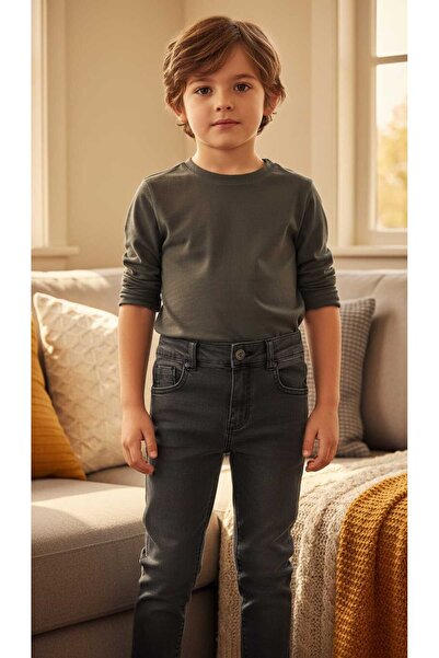 LOVE Pantaloni din denim pentru băieți, cu croială dreaptă și picior îngust, ...