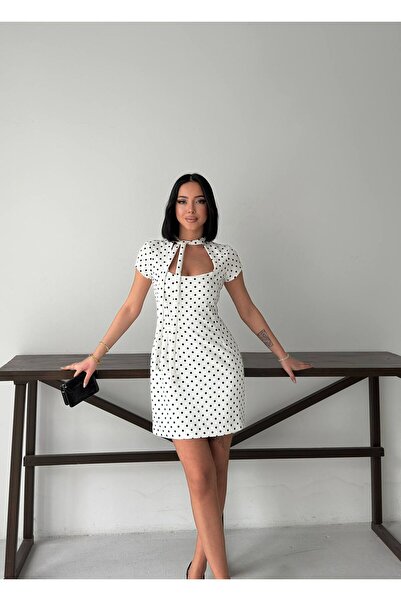 eBaa fashıon PUANTİYELİ BOYUN BAĞLAMALI KISA KOL KISA ELBİSE