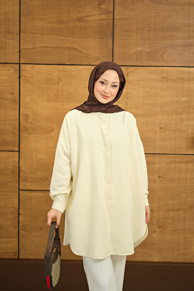 LOCCO Жіноча сорочка з коміром-стійкою Basic, кремового кольору