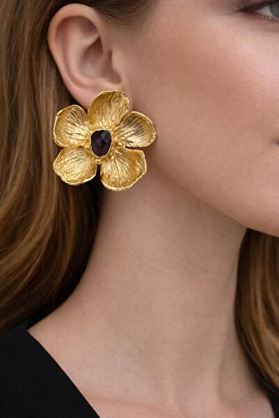 ZS Aksesuar Gold Flower Shaped Earrings with Real Stone Detail