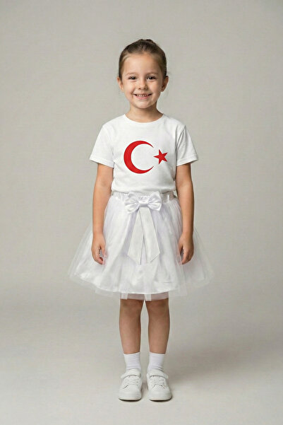 FATELLA Devojčica, bela majica kratkih rukava sa motivom meseca i zvezde i se...