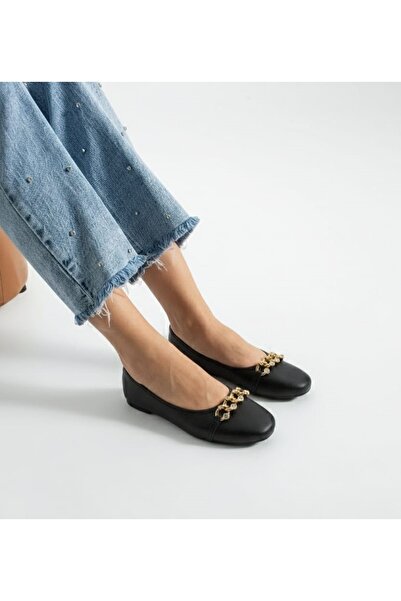 FEMME FATALE Ravne ortopedske cipele sa ravnim đonom i lančanim dodacima za s...