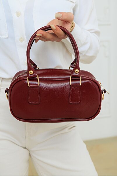 Zeyne Zyn07 Kadın Bordo Parlak Rugan Görünümlü Mini El ve Omuz Çantası