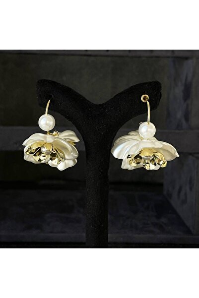 Luxiva أقراط نسائية على شكل زهرة مرصعة باللؤلؤ