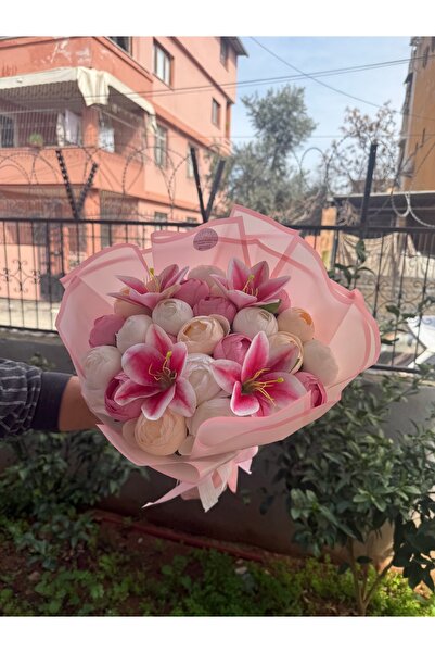 PARSÇİÇEK Gercek Görünümlü Şakayık Buketi Zambak Süslemesi İle Birlikte Şık B...