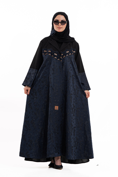 Hasnaa Abaya Rahaf's navy blue abaya with black accents