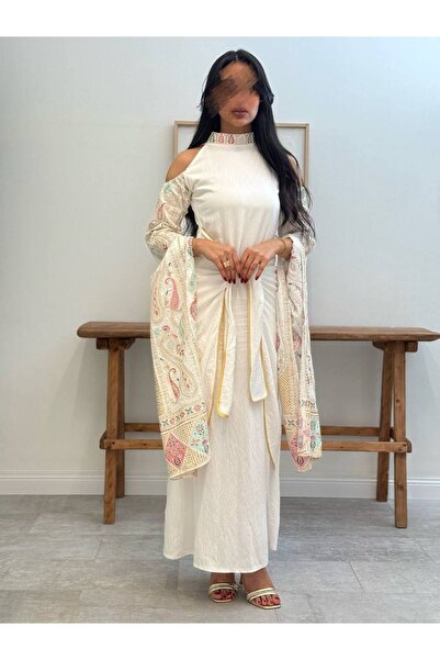 Generic Elegant dress with a distinctive design and luxurious embroidery.