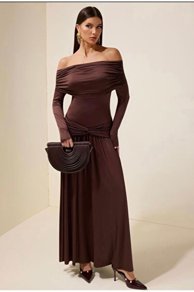 antyora A very elegant and sophisticated evening dress with a stunning look; ...