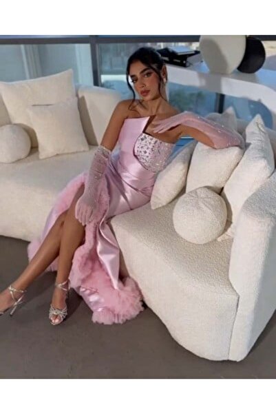 Mazoon Fashion Embroidered Evening Dress with Gloves