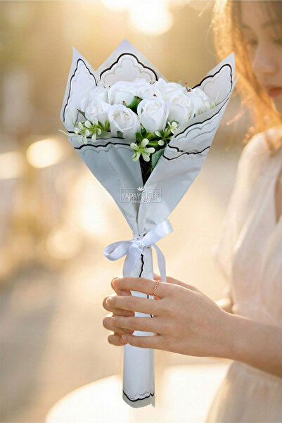 Yapay Çiçek Deposu باقة نجمة القطب الشمالي الاصطناعية للمناسبات الخاصة