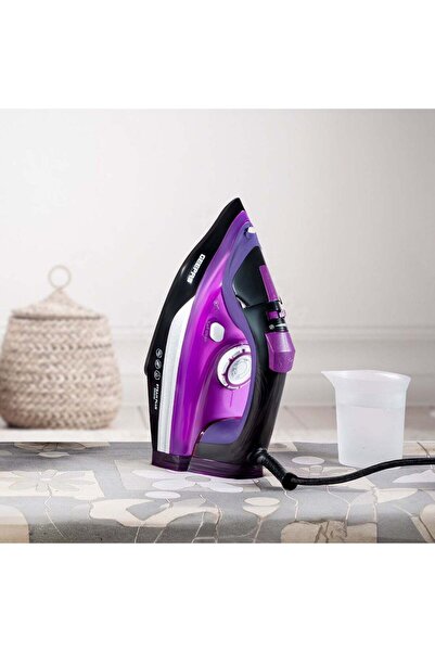 Geepas Ceramic Steam Iron