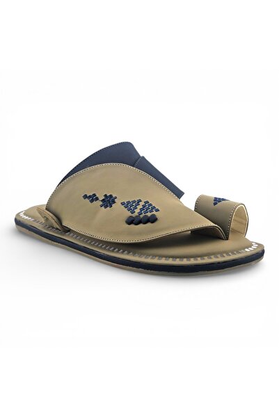 Al fanoos Lumière Walk