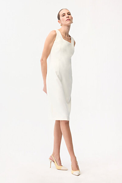 adL Kolsuz Kare Yaka Gabardin Elbise