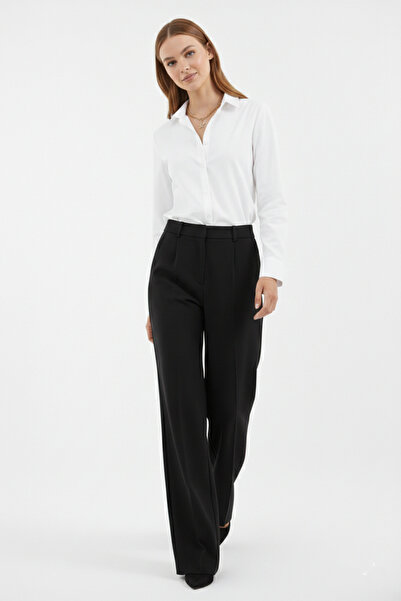 YXC Trend Maker Cămașă albă din satin cu aspect fluid