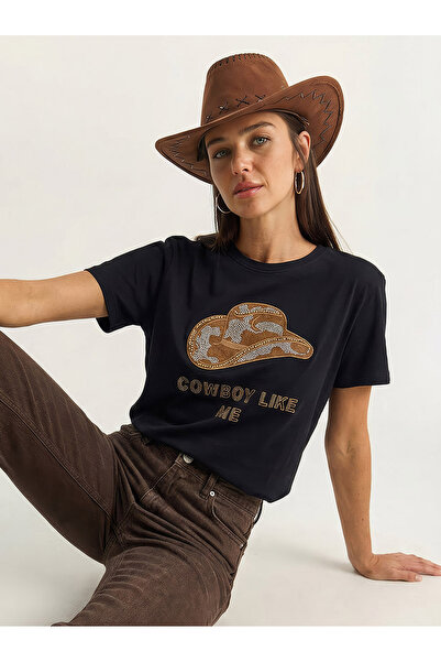 Bianco Lucci Дамска каубойска шапка с бродерия и мъниста, базова тениска 7581...