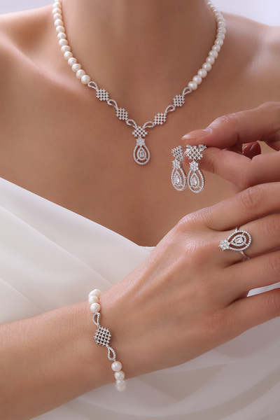Gümüşbox DOĞAL İNCİ SET GB7012