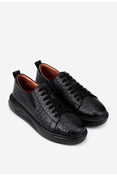 Dasha Women's black shoes made of croco Leather with Stretchy on the sides