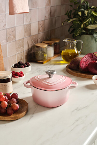 Karaca Love Demir Döküm Emayeli Tencere Pink 22 cm