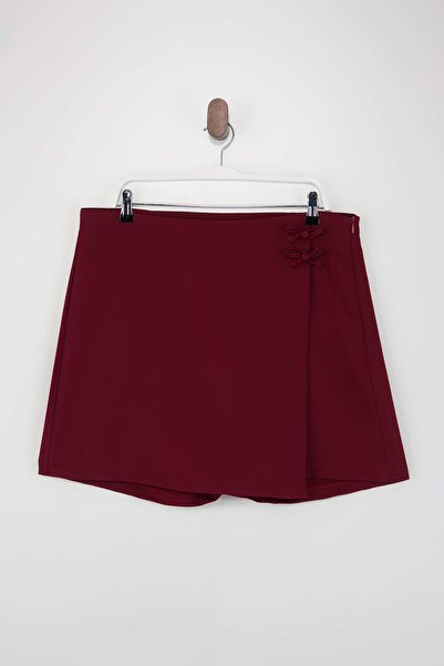 Trendyol Curve Burgunderroter gewebter Shortsrock mit Schleife in Übergröße T...