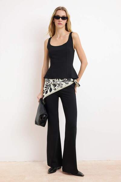 Trendyol Collection Black Fitted Thick Strap Sleeveless Interlock Knitted Top...