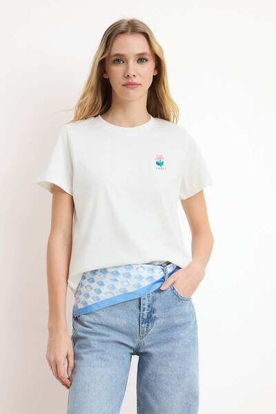 Trendyol Collection Ecru regular fit majica kratkih rukava sa vezom, 100% pam...