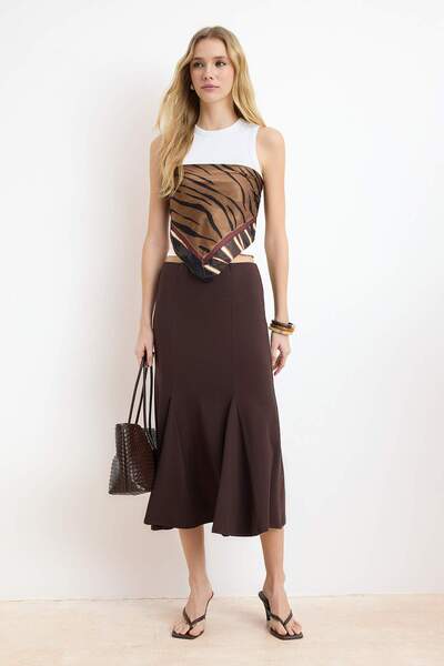 Trendyol Collection Brown A-Line/A Bell Form High Waist Midi Stretch Knitted ...