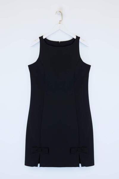 Trendyol Curve Μαύρο υφαντό φόρεμα μεγάλου μεγέθους Finike TBBSS26AH00101