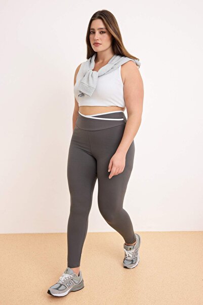 Trendyol Curve Κολάν σε μεγάλο μέγεθος από ανθρακί μαλακό ύφασμα με λεπτομέρε...