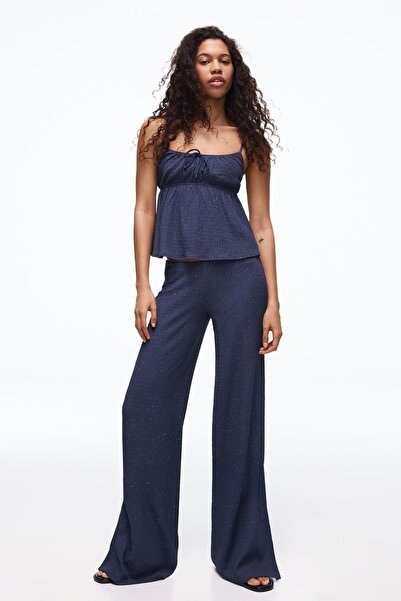 Bershka Parlak flare fit pantolon