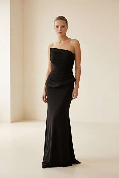 Setre Siyah Straptez Taş Ve Drape Detaylı Tam Kalıp Uzun Abiye Elbise